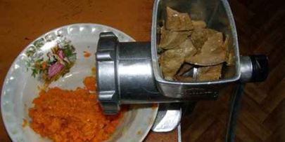 рулет с паштетом печени индейки