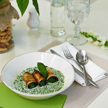 Рецепт Рулетики из баклажанов со шпинатом