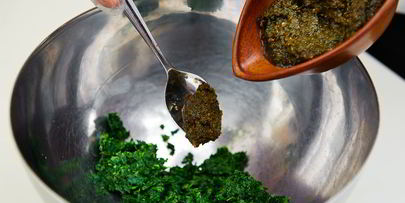 рулетики из баклажанов со шпинатом