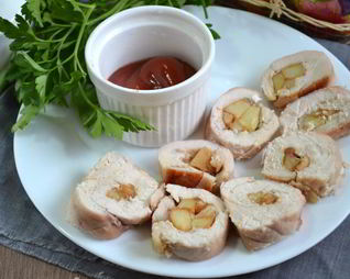 Рулетики из индейки с начинкой в духовке