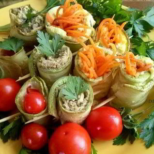 Рулетики из кабачков с разными начинками