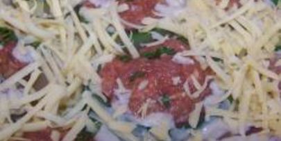 рулетики из кабачков в сливочном соусе