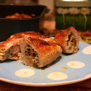 Рулетики из мяса в духовке