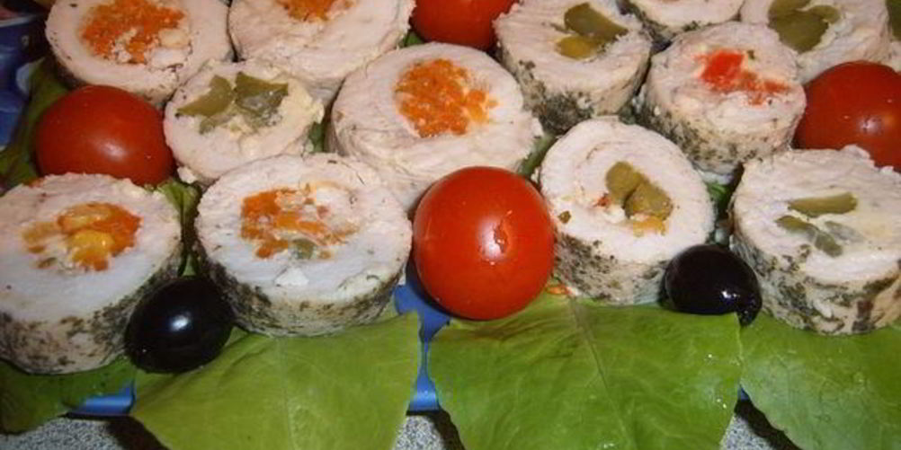 Рецепт рулетики из отварного куриного филе