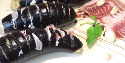 рулетики из симы с беконом и гарнир из баклажанов с беконом