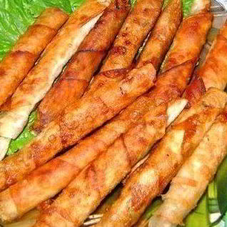 Рулетики из тонкого лаваша с мясной начинкой