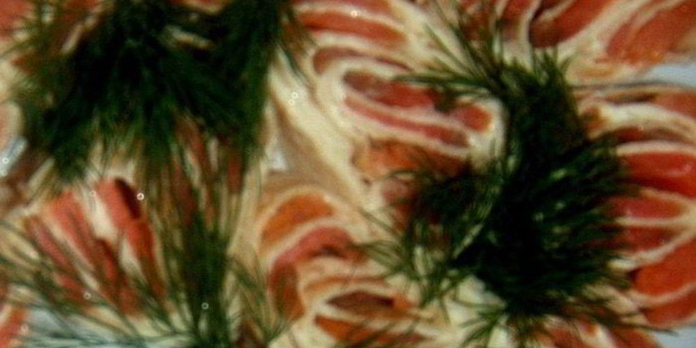 Рецепт рулетики с семгой