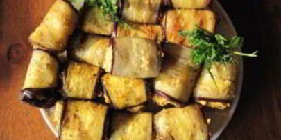 рулеты из баклажанов с орехами