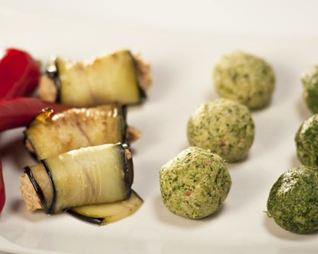 Рулеты из баклажанов