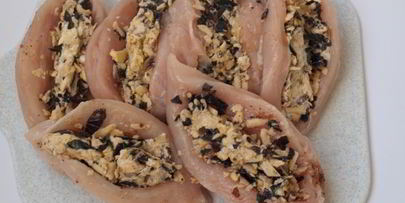 рулеты из куриного филе в ветчинной шубке