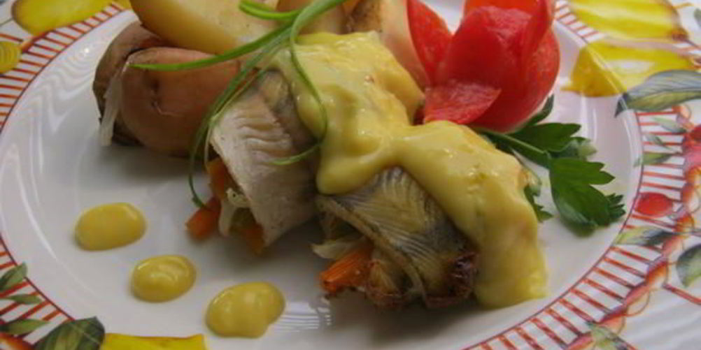 Рецепт рыбные рулетики под лимонным соусом