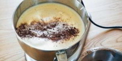 шоколадный рулет со взбитыми сливками