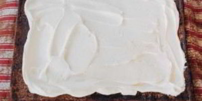 шоколадный рулет со взбитыми сливками