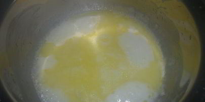 творожный рулет с маком и шоколадом