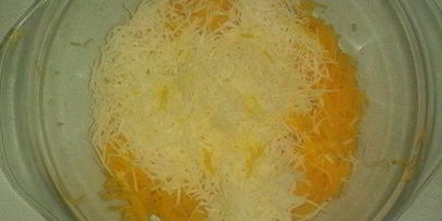 тыквенно-чесночный рулет с рыбной начинкой