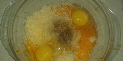 тыквенно-чесночный рулет с рыбной начинкой