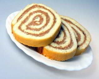 Тыквенный рулет с шоколадной пастой