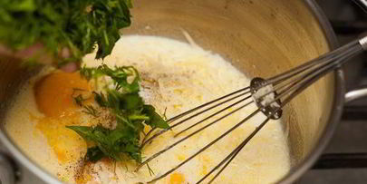 яичный рулет с курицей и рисом