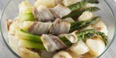 запеченные рулетики из спаржи