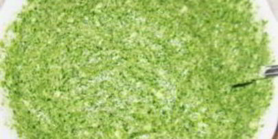 зеленый рулет из шпината с лососем