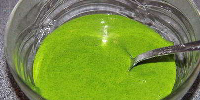 зеленый рулет с творожной начинкой