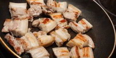 сало с яйцами