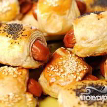 Рецепт Сосиски в тесте с сыром и луком