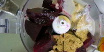 свекольный хумус