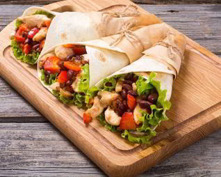 Тортилья с курицей и фасолью