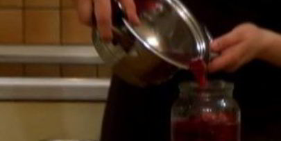 яйца, маринованные со свеклой