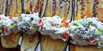 язычки из баклажана с двумя видами сыра