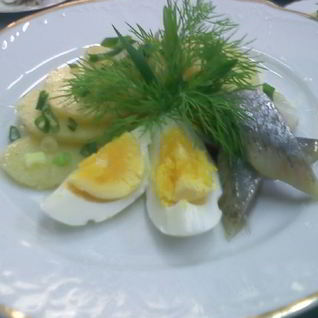 Закуска из картофеля и сельди