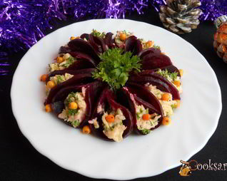 Закуска из свеклы и сыра