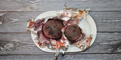 закуска из запеченной свеклы с брынзой