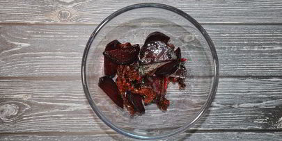 закуска из запеченной свеклы с брынзой