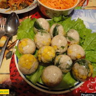 Заливные яйца с рыбой и ветчиной